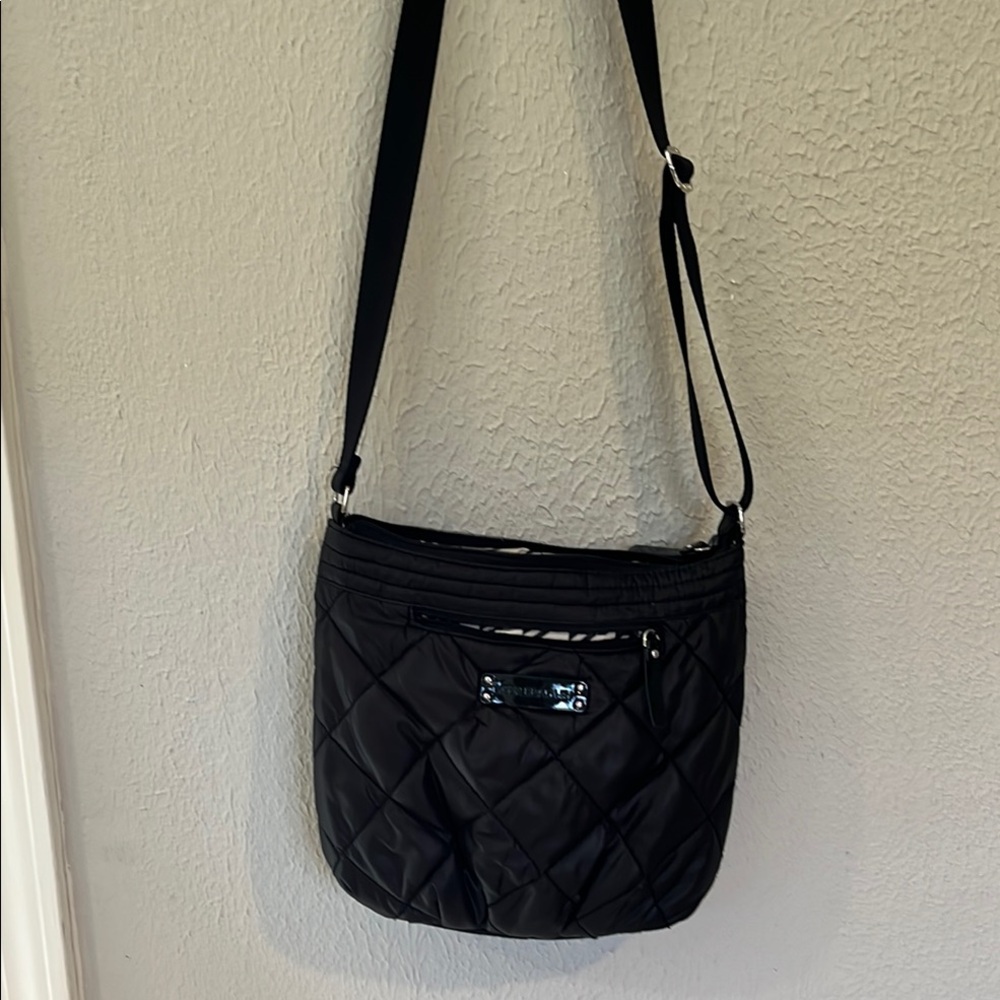 Black Quilted Crossbody black Bag Vera Bradley, 12x9 with adjustable strap
